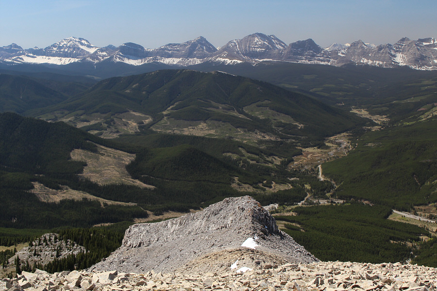 The unnamed ridge at centre might make for a good hike in the future...