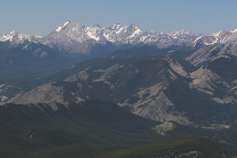 Mist Mountain almost looks like it's already in shape for scrambling; too bad the highway is still closed...