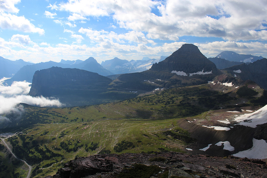 Can you spot Mount Stimson, the 2nd highest mountain in the park?