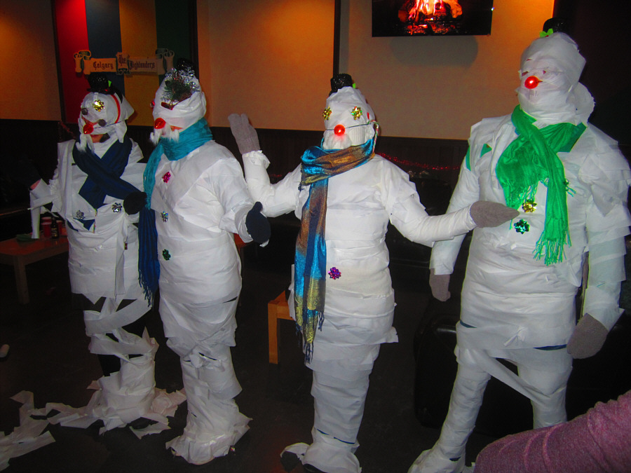 Or is it a mummy-making competition?