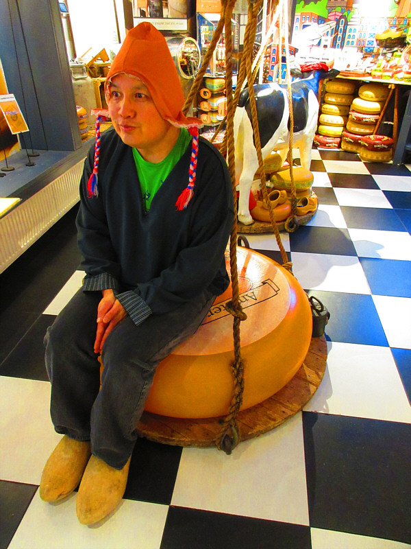 I look like I "cut the cheese"!