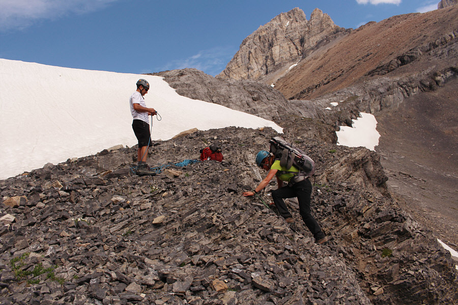 Daniel set up a quick and dirty belay for Aga here.