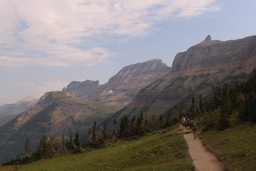 This trail was super busy on this day!