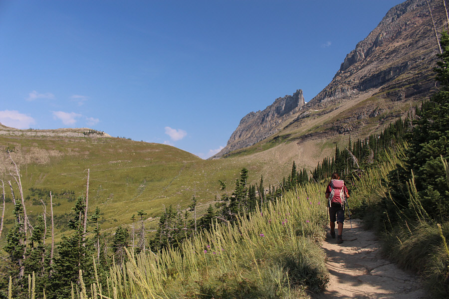 The pass is sometimes referred to as "Haystack Pass".