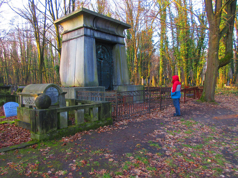 Looks kinda like a portal to another dimension...