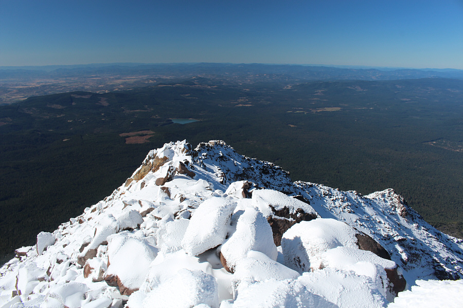 Willow Lake would be an awesome place to take photos of Mount McLoughlin late in the day.