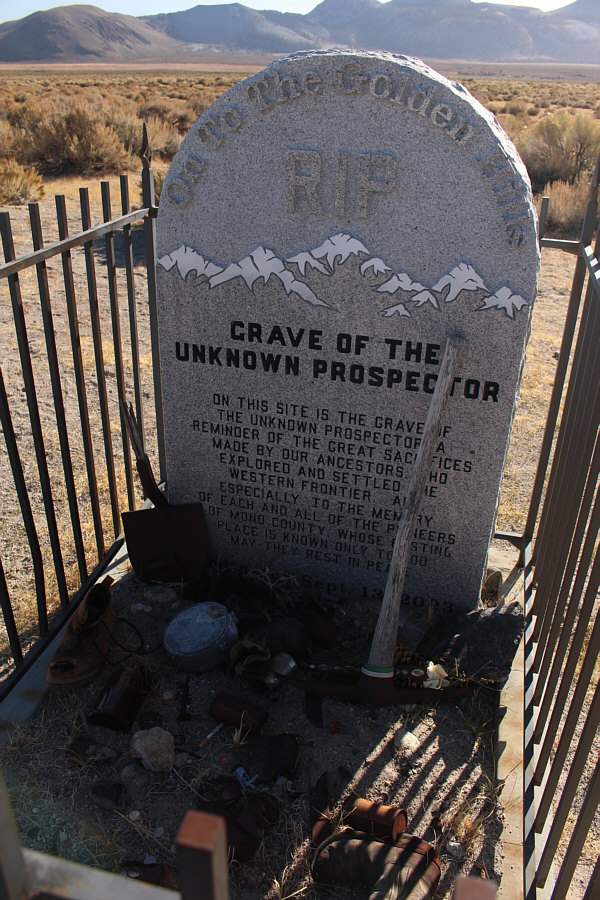 Apparently this is also a geocache site. I left a quarter.