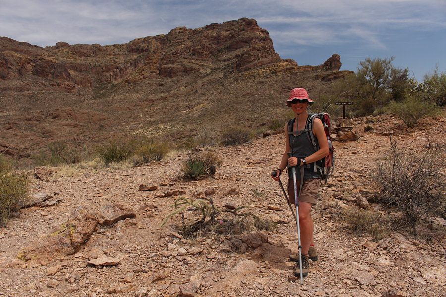 And she doesn't even look like she's breaking a sweat! How is that possible in this heat??