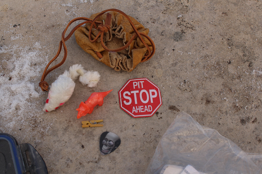 The skull guitar pick is actually animated!