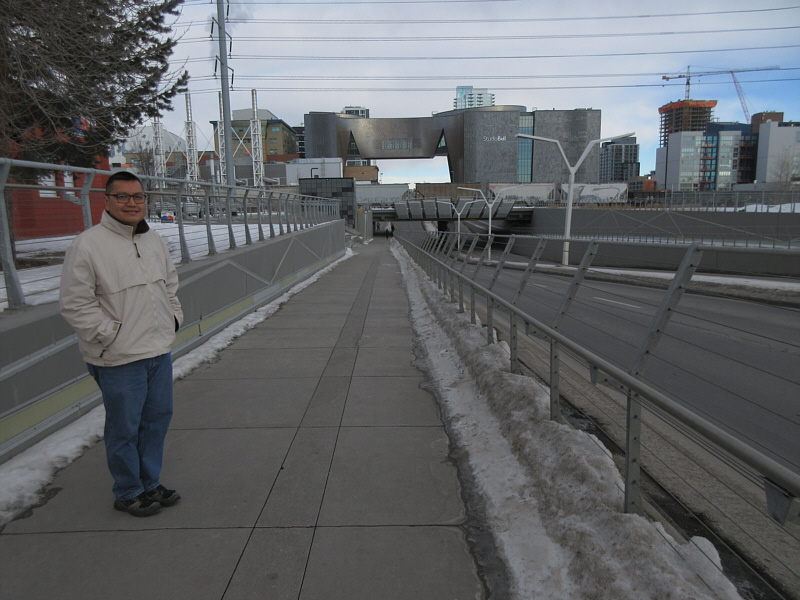 The building is supposed to be shaped like a guitar!