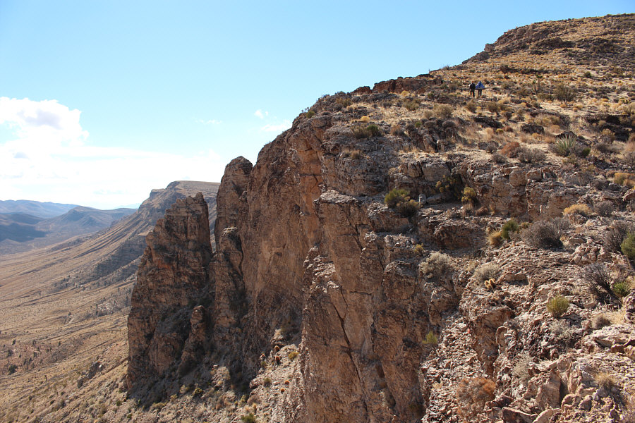 With Red Rocks to the north, it's doubtful if any climbers come here to scale these crumbly walls. Could be a first ascent for any keeners!