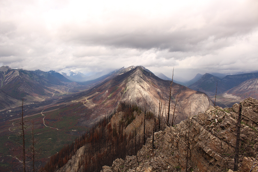 So many unnamed and maybe unclimbed peaks here...