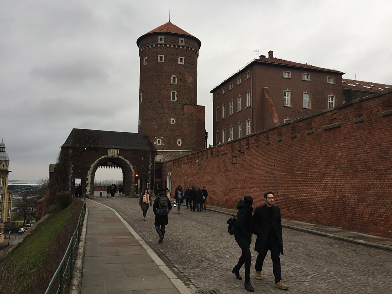 Visiting more museums...zzzzzz...