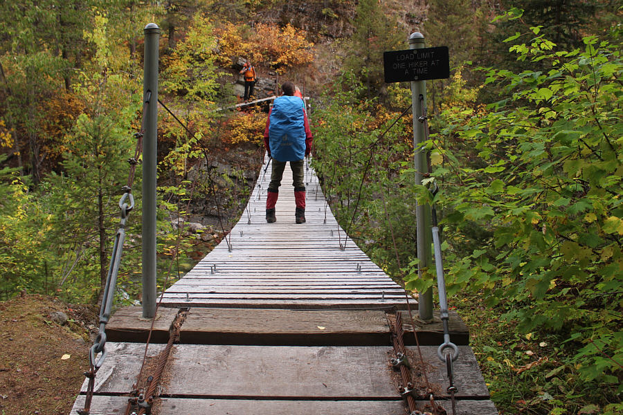 These Poles obviously don't pay much attention to bridge load limits...