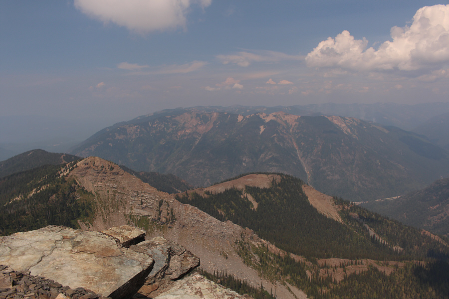 Both have good trails to their respective summits.