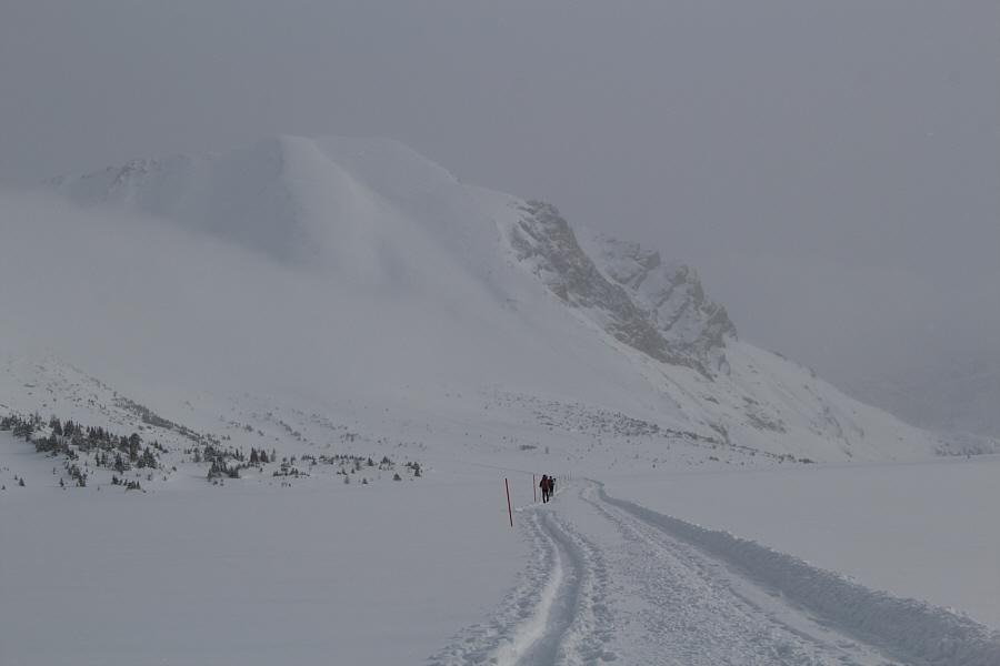 Sure looks tempting to ski Fossil Mountain...