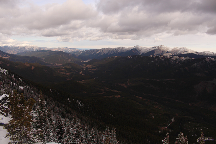 There are probably a few hikers up there today...