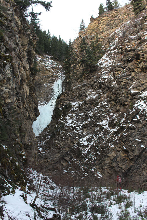 Impressive walls here.