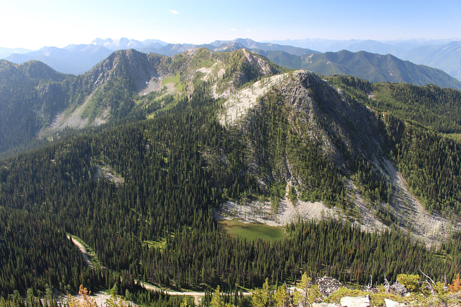 Good opportunity to scout out the best route here 'cause those trees at left hide a lot of grief!