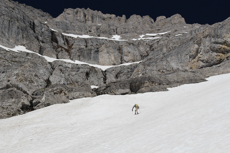 Moderate to difficult scrambling here depending on your route choice!