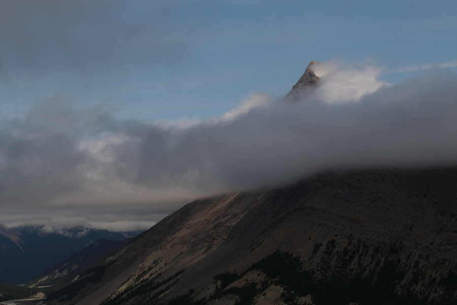 Would be interesting scrambling up there with the clouds!