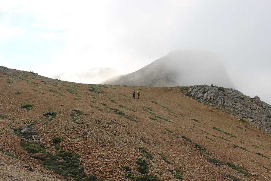 Heading into the clouds which seem to be lifting at just the right time!