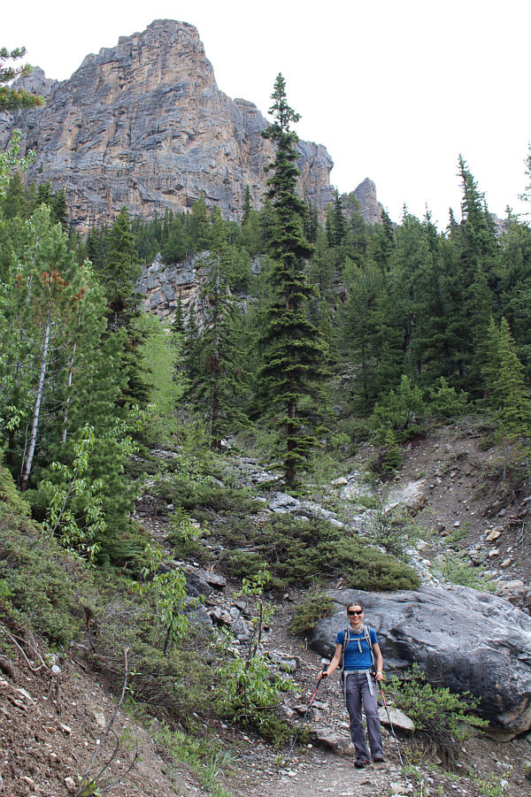 There is water running down the gully behind Zosia.