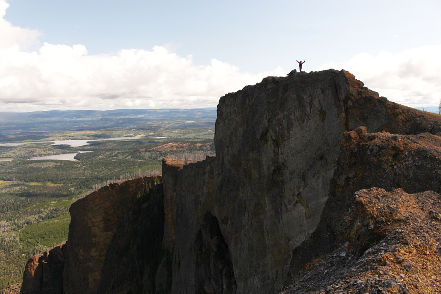 The top looks flat enough to be a "China Nose"!