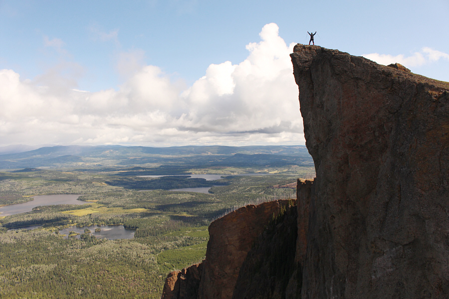 Looks like it's even overhanging!
