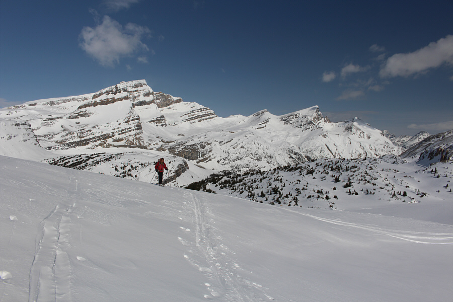 Mount Thompson just went up a bit on my to-ski list!