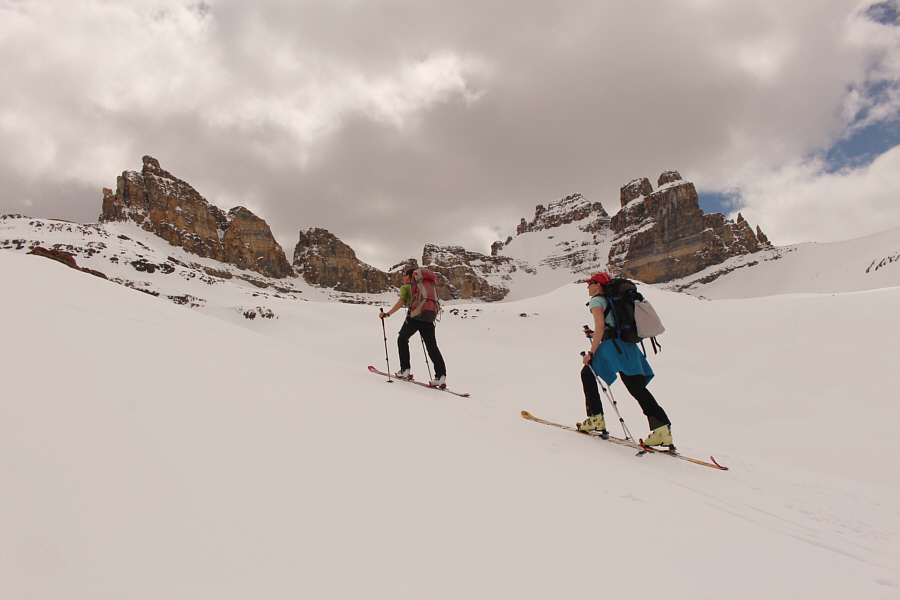 Oh yes, we're still climbing (but it's easy)!