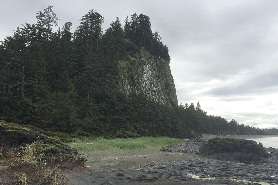 Why didn't they build the viewing platform on this side?