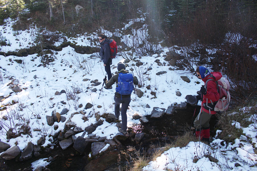 To be safe, take the right-hand track.