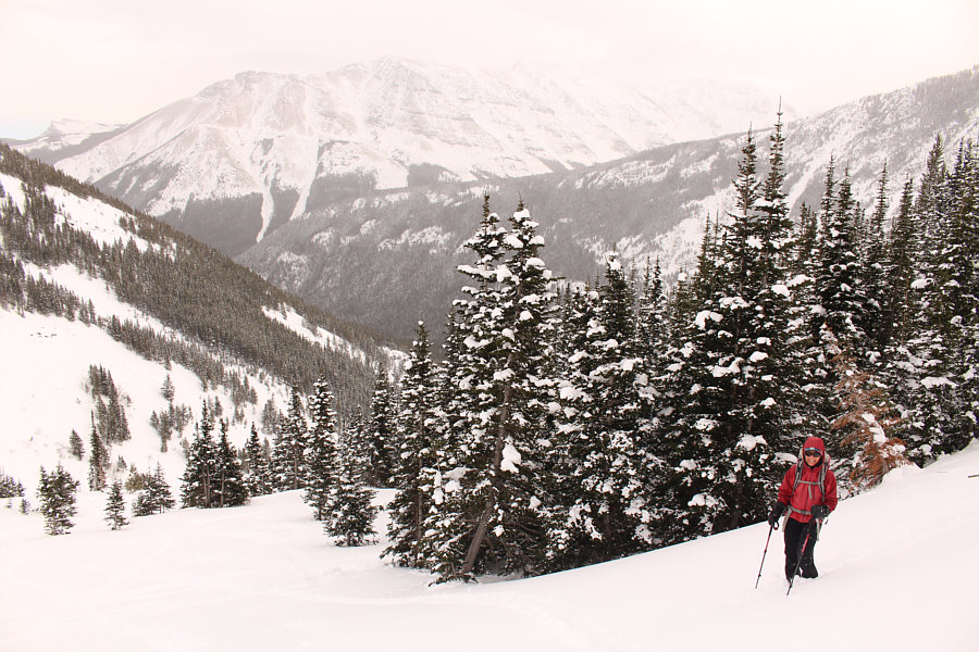 Okay, enough hard work. Let's ski!