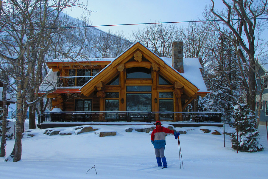 Shamefully, it doesn't seem to be occupied in winter.