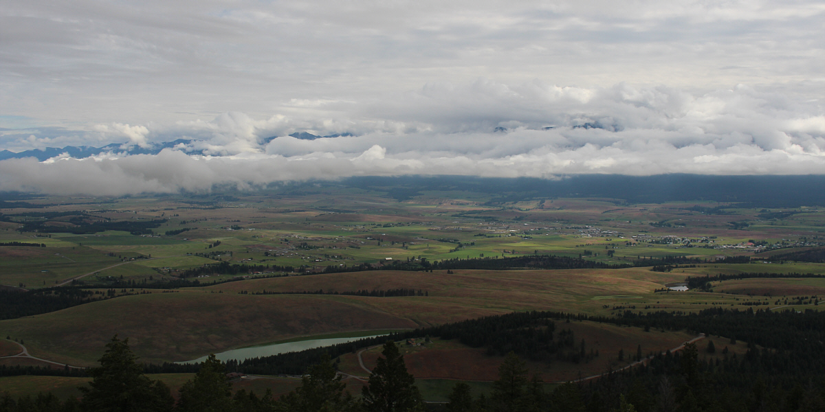 Those clouds hide some mountains that are of interest to me...