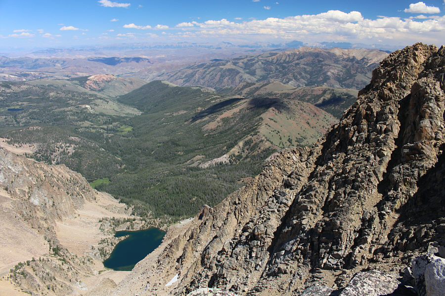 The ridges at distant right look intriguing...