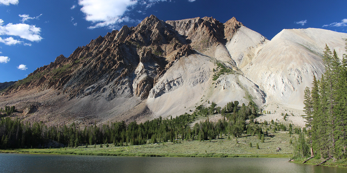 This peak simply looks amazing at any time of the day.