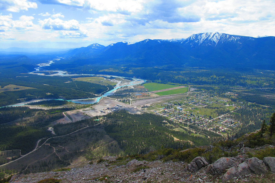 Too bad we couldn't see Columbia Lake from here.