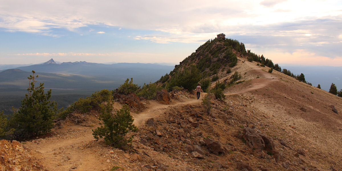 But the most sexy peak in the photo is Mount Thielsen on the horizon!