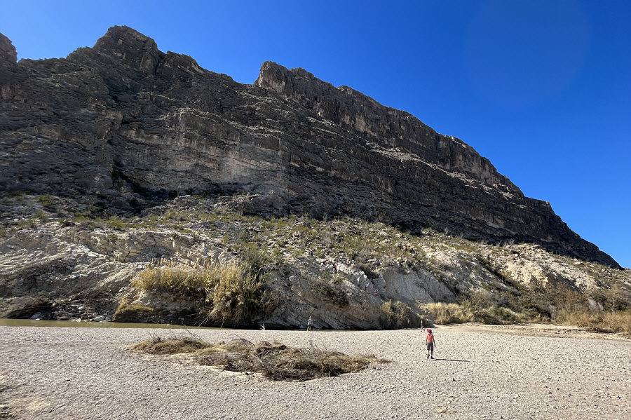 It's amazing how many non-scramblers will risk their necks on this sketchy detour!