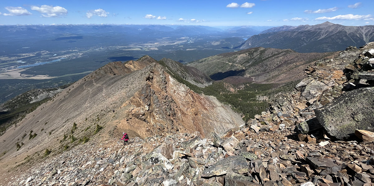How did we miss those two trails at left on the way up?