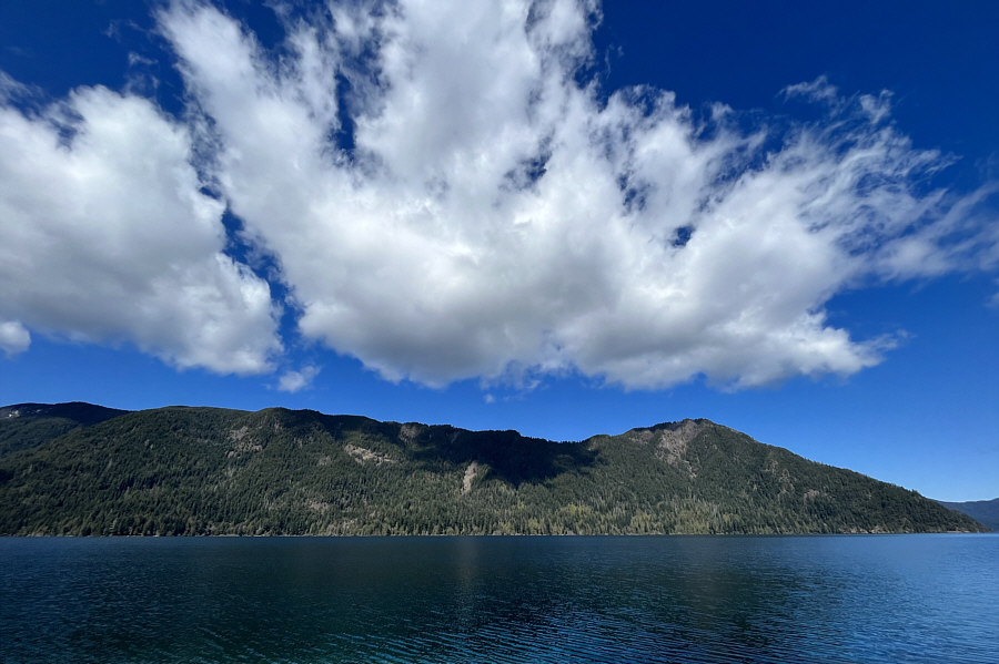 I've seen better pyramid-like mountains...