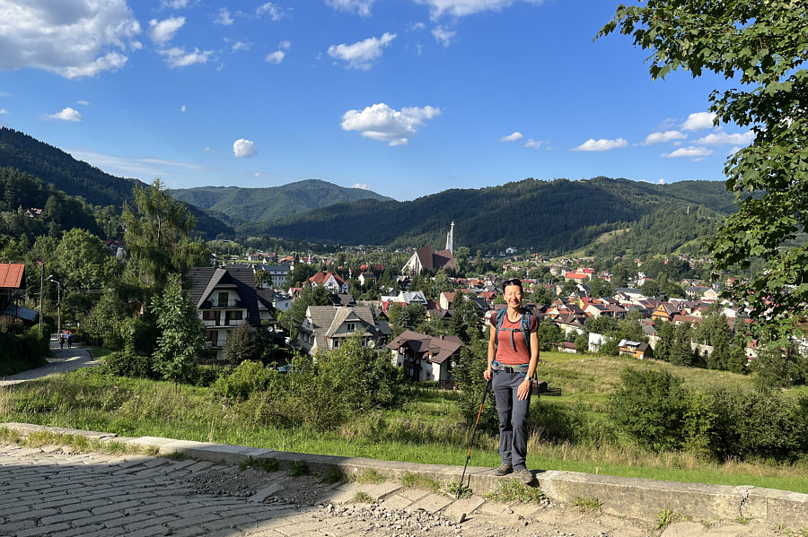 We still have to fight through a massive traffic jam (road paving) after this...DOH!