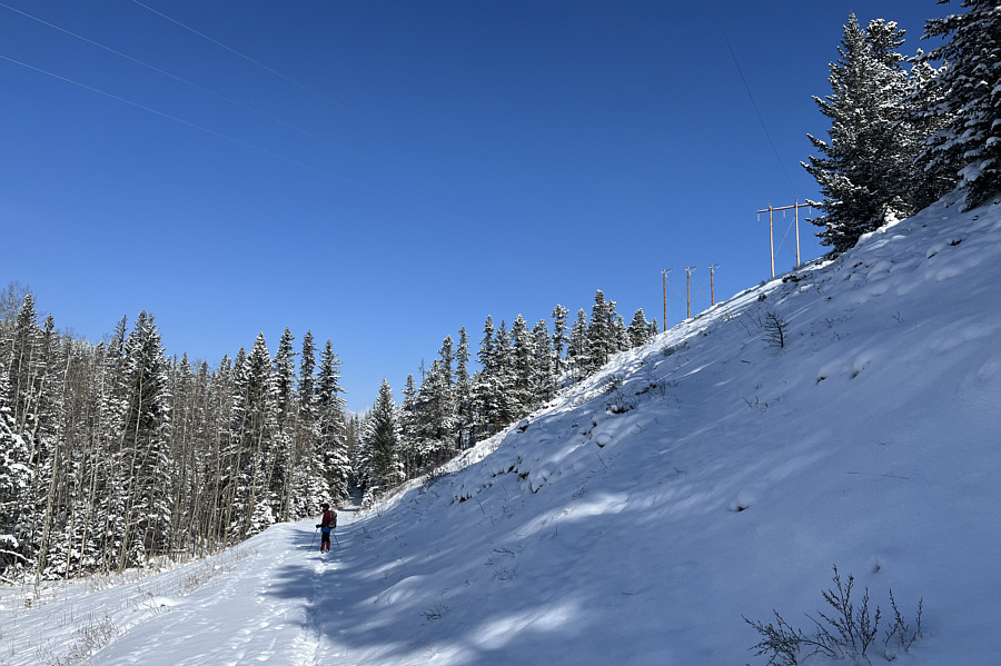 The power line right-of-way could be an interesting AT ski with more snow...