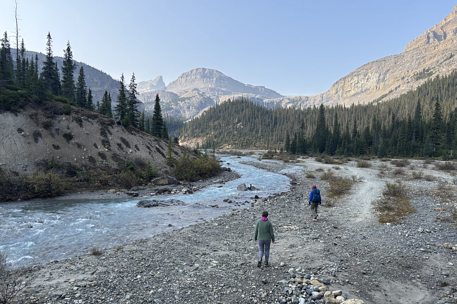 Good spot to build cairns!