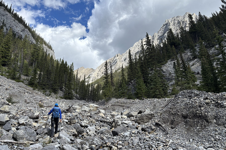 I really dislike long tedious approaches up dry creek beds!