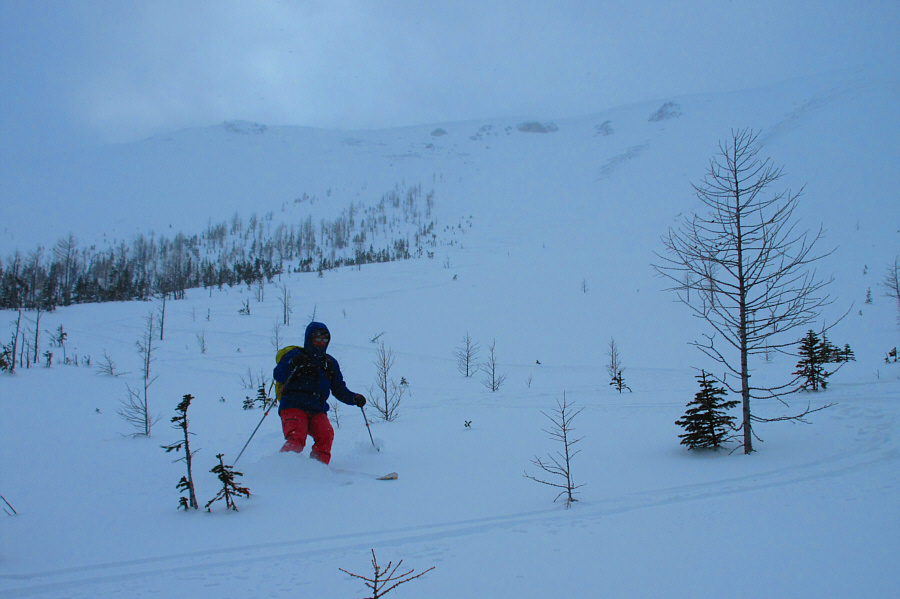 This would be a great slope for yo-yoing...