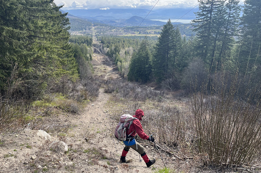 This was the worst spot to descend--steep and loose.