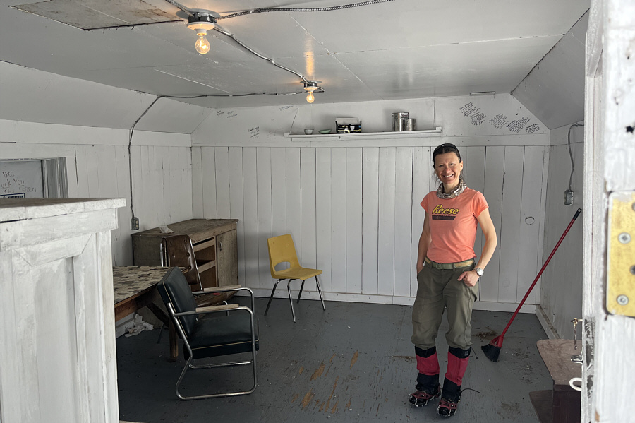 Wish I had brought my phone charging cable!